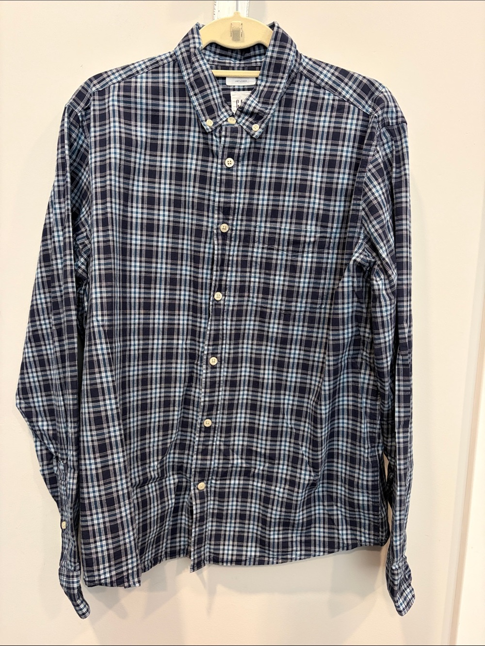 GAP Men's Plaid Button-Down Shirt - Navy & Light Blue